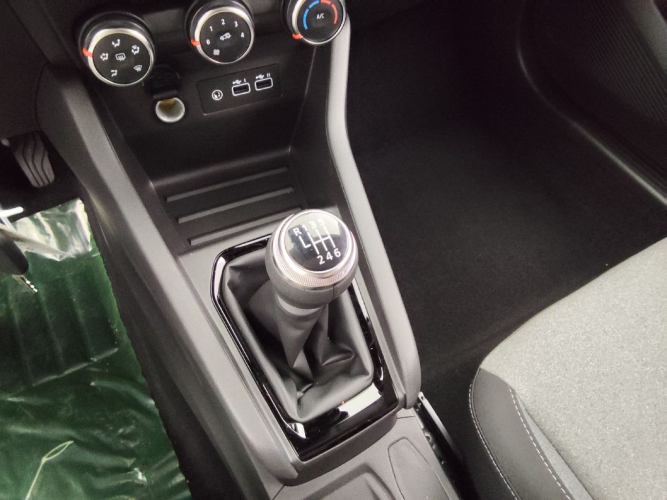 Mandataire RENAULT CLIO V 1.5 DCI 100CH EVOLUTION - 25