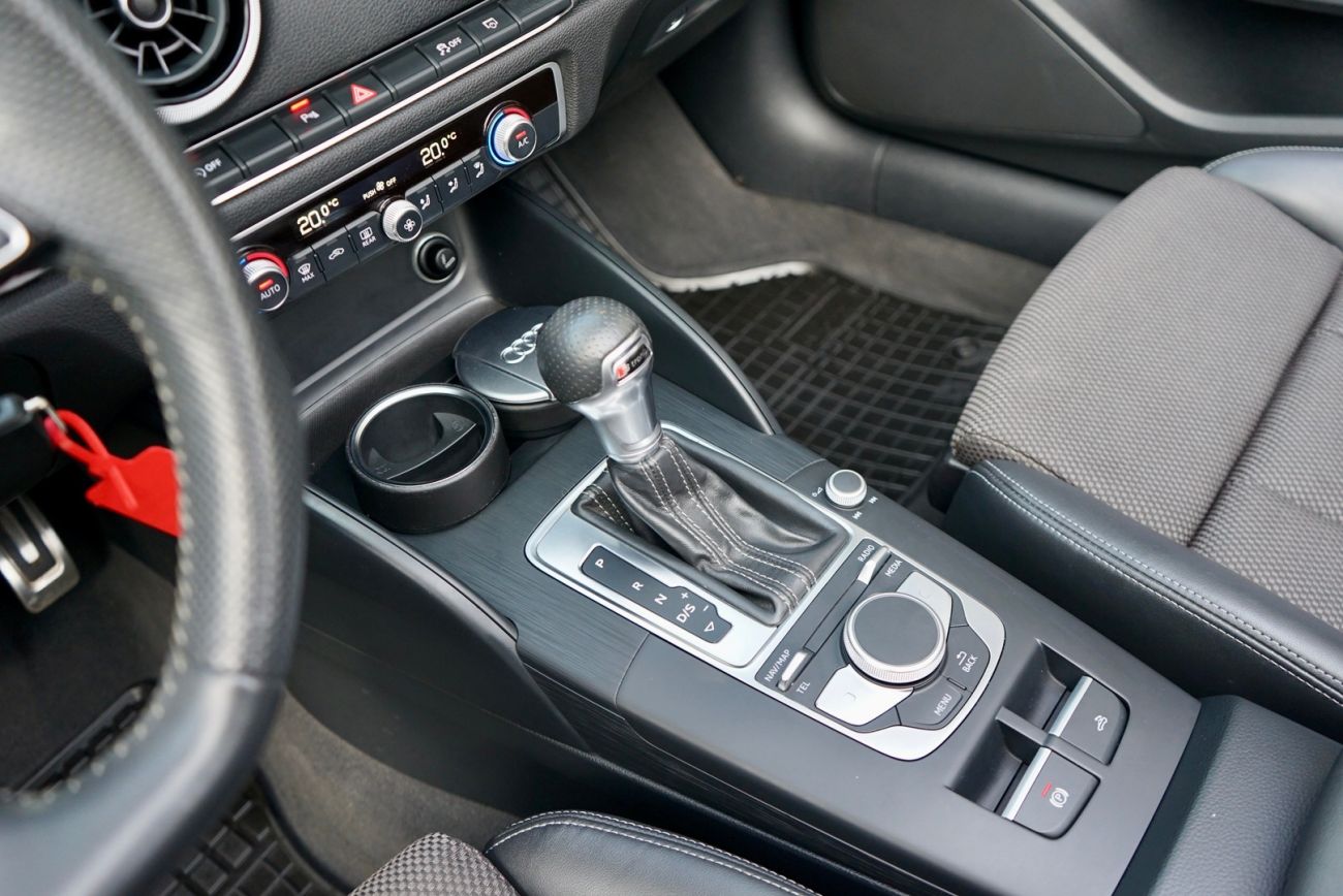 Mandataire AUDI A3 CABRIOLET 1.5 TFSI CoD 150 S tronic 7 S Line