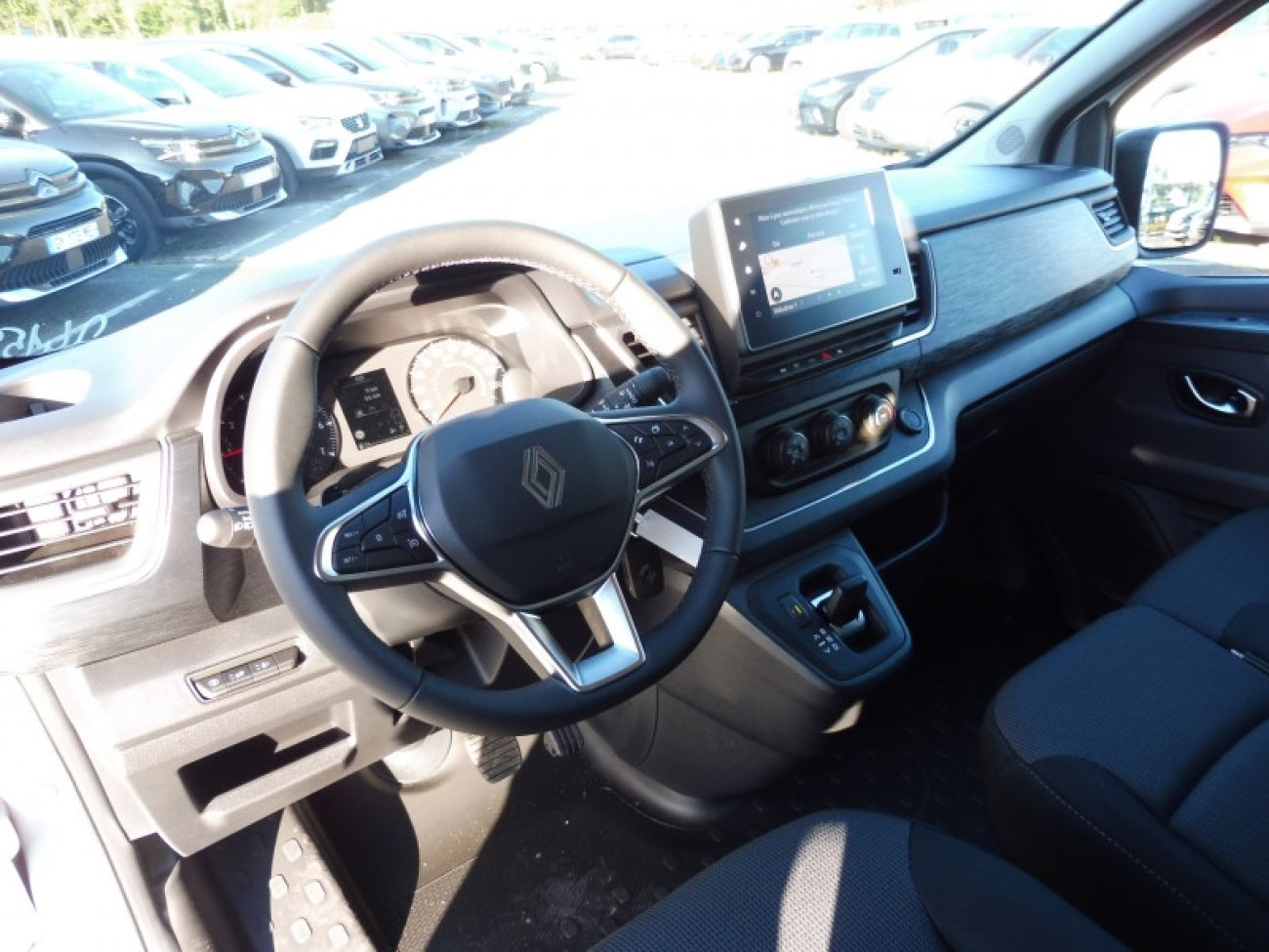 Mandataire RENAULT Trafic L2H1 3T 2.0 BLUE DCI 150CH ADVANCE EDC -24