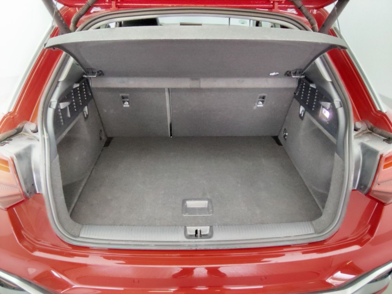 Mandataire AUDI Q2 30 TDI 116CH PACK S LINE EXTERIEUR