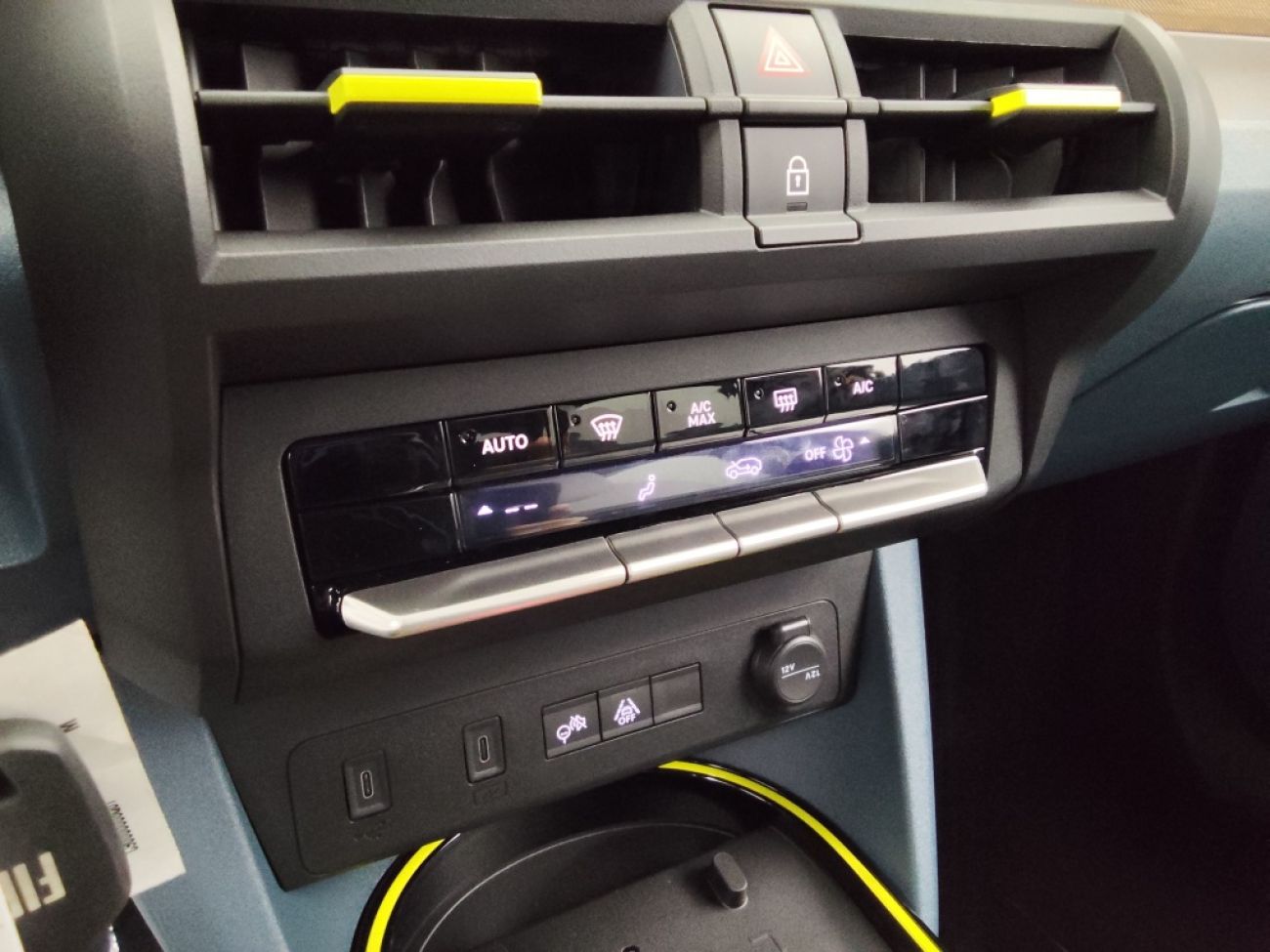 Mandataire FIAT Grande panda 1.2 HYBRID 100CH LA PRIMA EDCT6