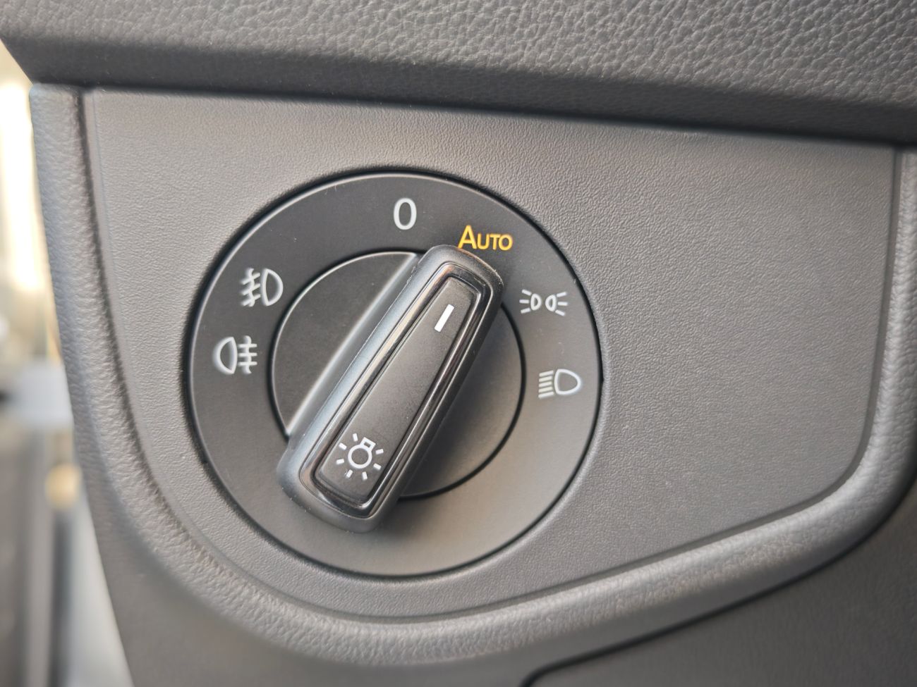 Mandataire VOLKSWAGEN POLO 1.0 TSI 110 S&S DSG7 R-Line