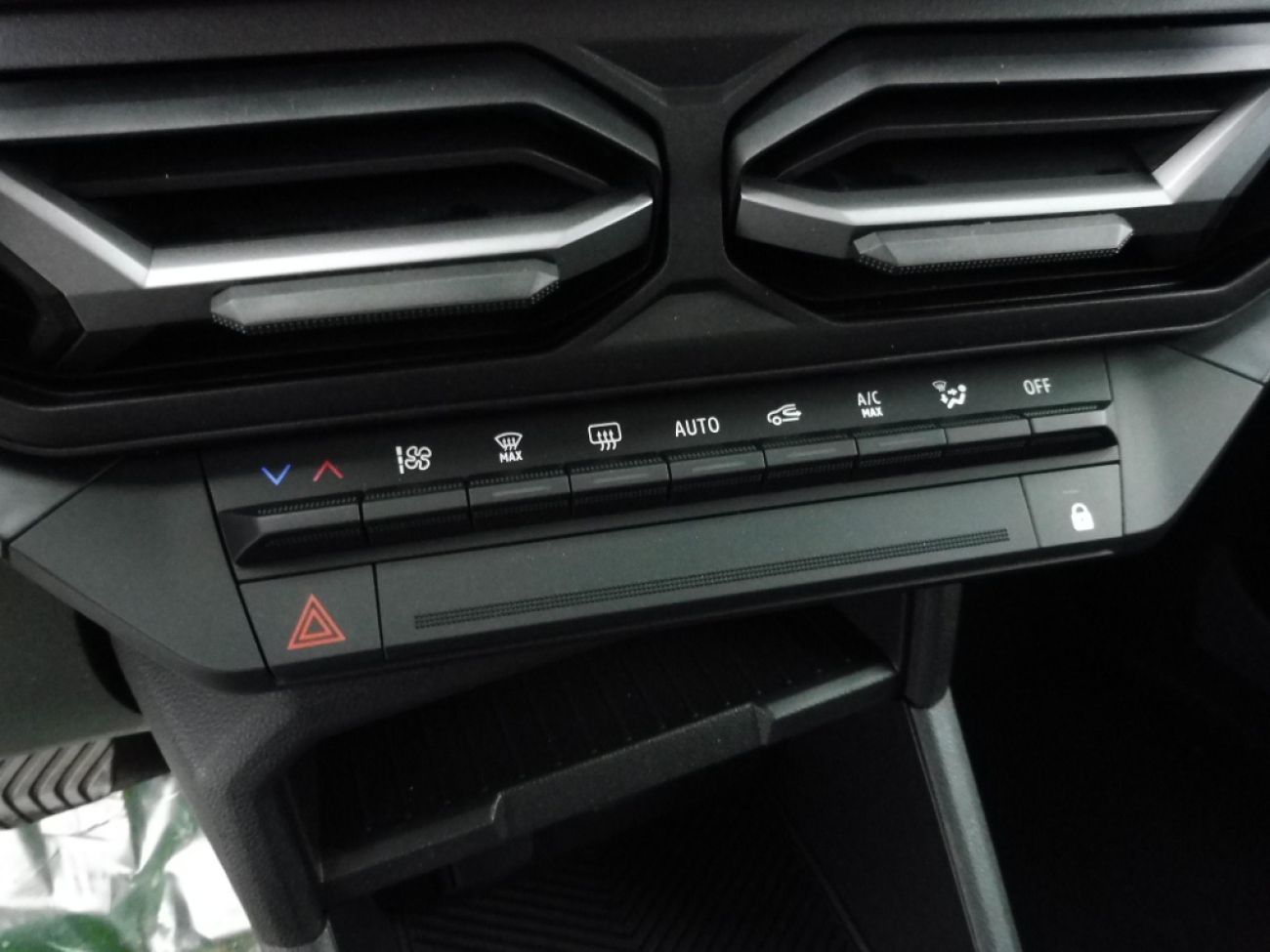 Mandataire Dacia DUSTER 1.6 HYBRID 140CH JOURNEY 4X2
