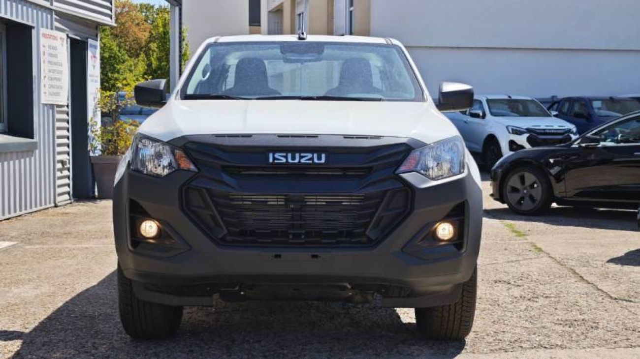 Mandataire ISUZU D-MAX SINGLE CABINE M/T B-STRONG