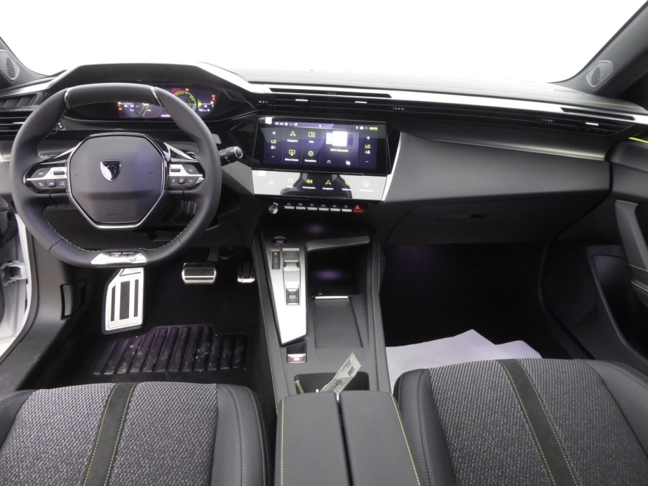 Mandataire PEUGEOT 308 SW 1.2 HYBRID 136CH GT E-DCS6