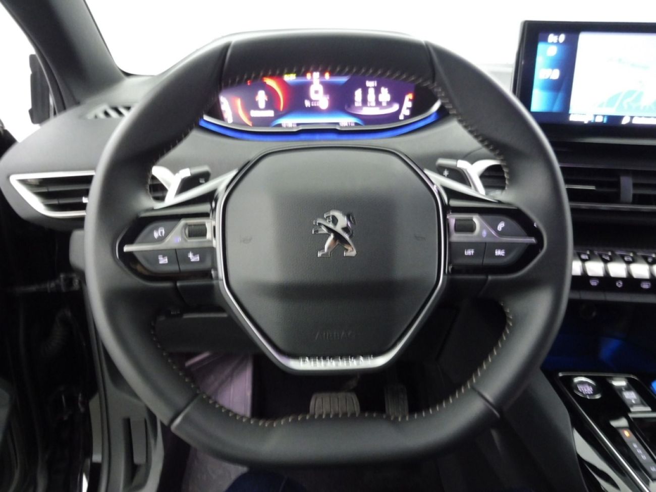 Mandataire PEUGEOT 5008 1.5 BLUEHDI 130CH S&S ALLURE PACK EAT8