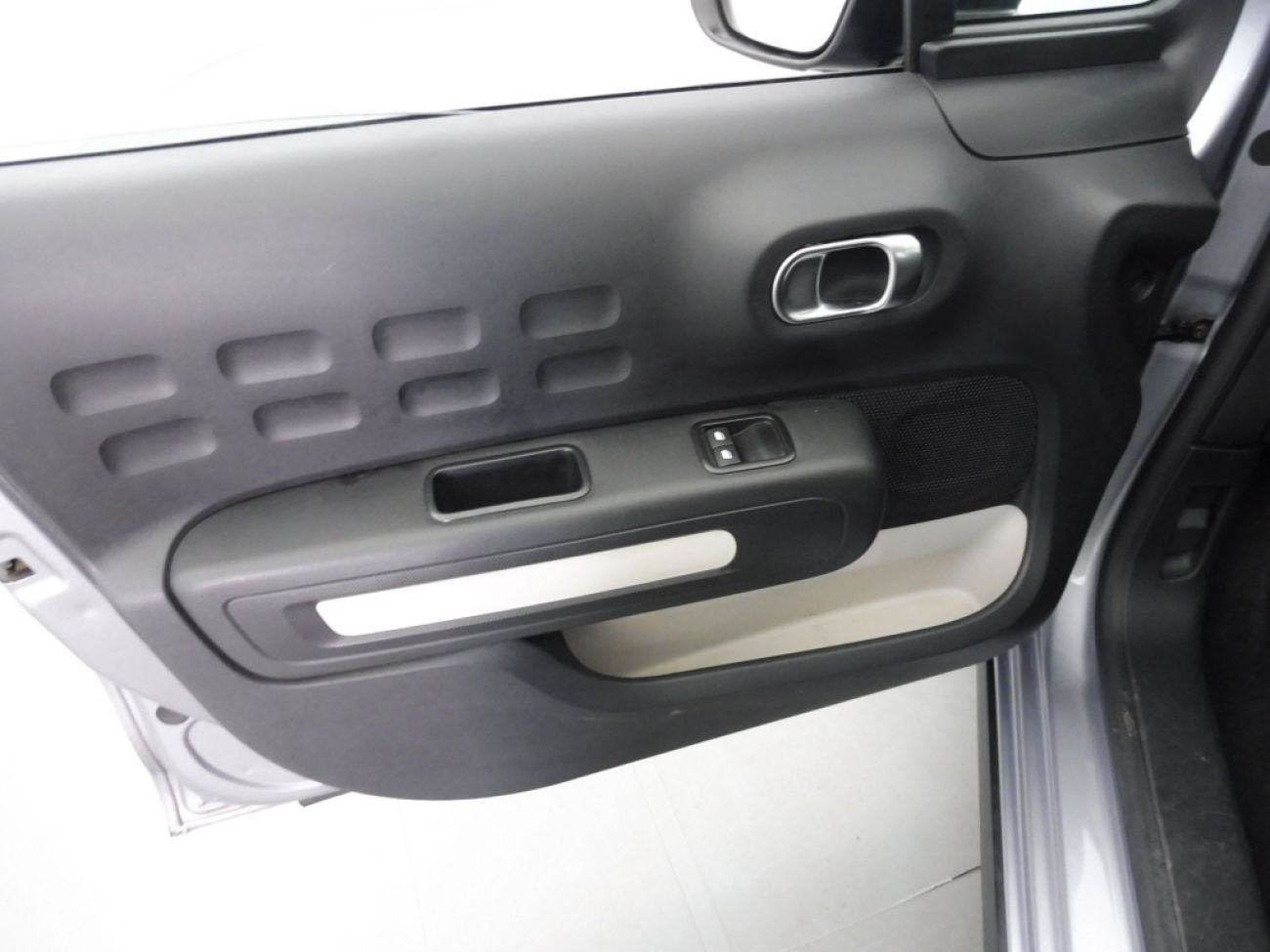 Mandataire Citroën C3 1.5 BLUEHDI 100CH S&S PLUS