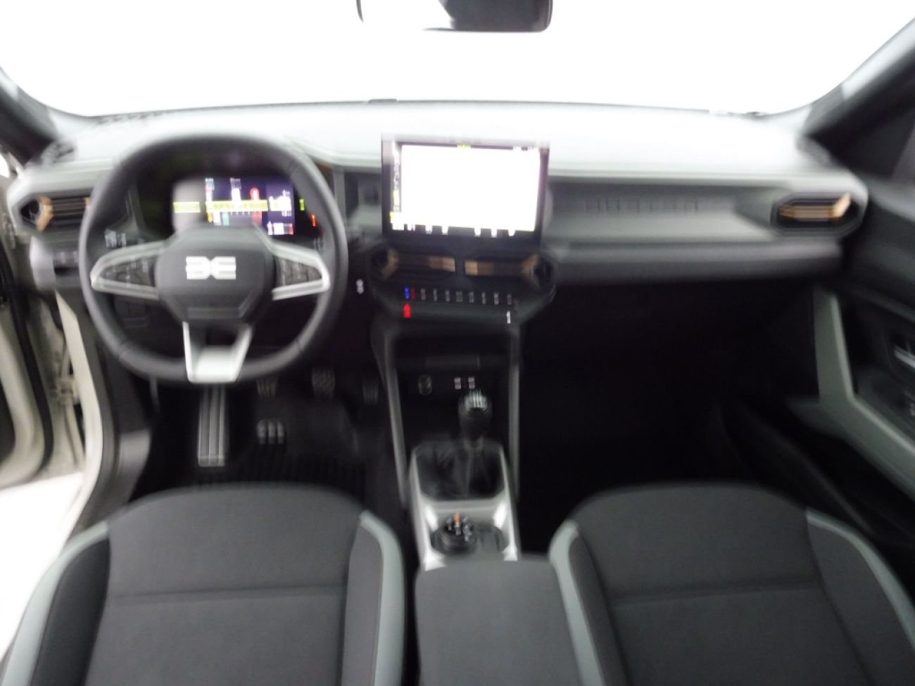 Mandataire Dacia DUSTER 1.2 TCE MILD HYBRID 130CH EXTREME 4X4