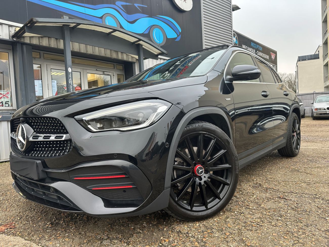Mandataire MERCEDES-BENZ GLA 200 d 8G-DCT AMG Line edition 1 toit pano