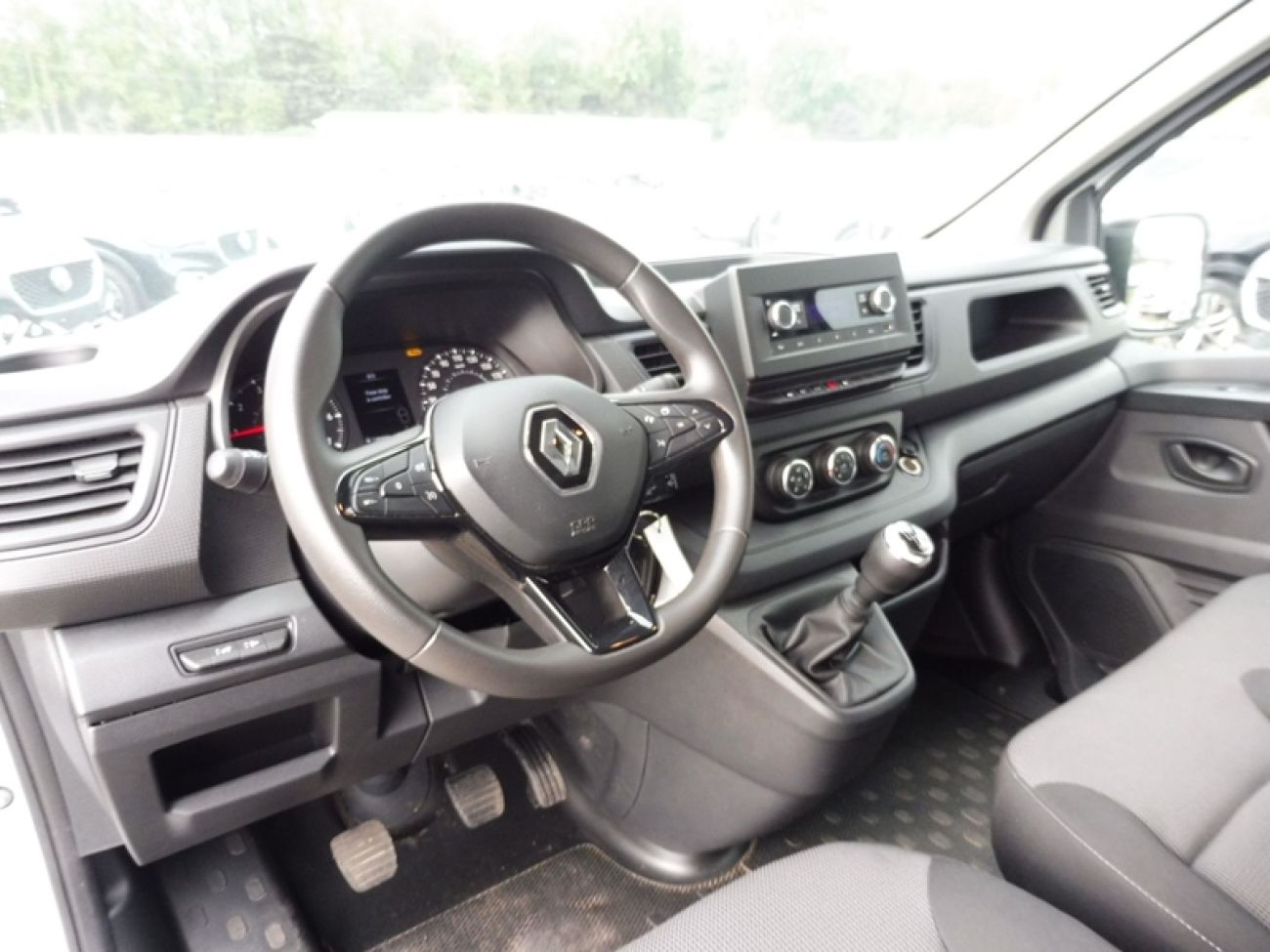 Mandataire RENAULT Trafic L2H1 3T 2.0 BLUE DCI 130CH CONFORT