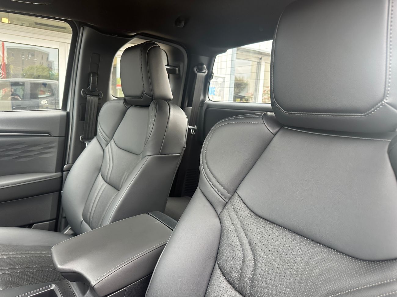 Mandataire ISUZU D-MAX SPACE NITRO SPORT 2.2 A/T 4x4 MY2026 Euro6e-bis