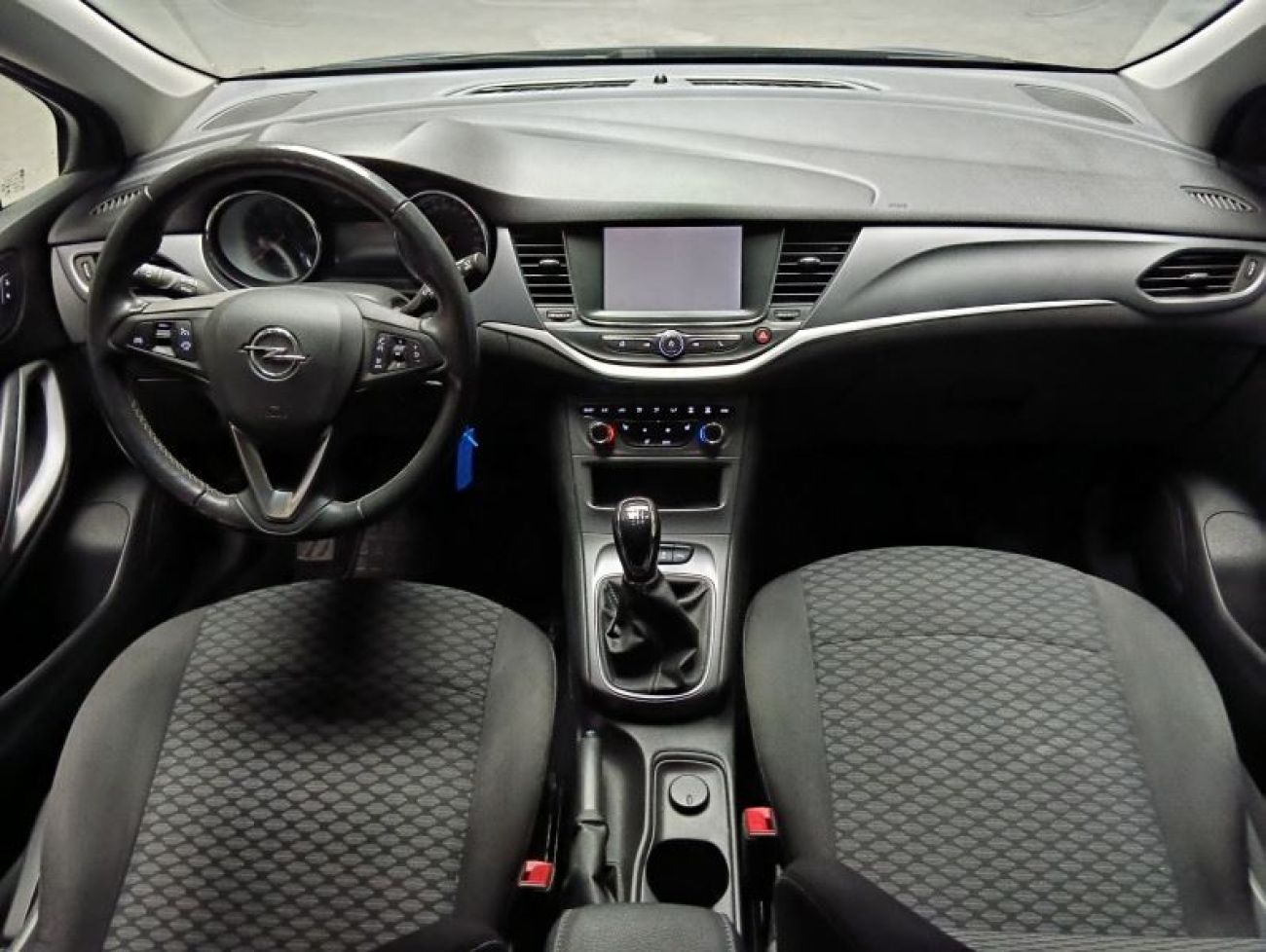 Mandataire Opel Astra 1.2 TURBO 110CH