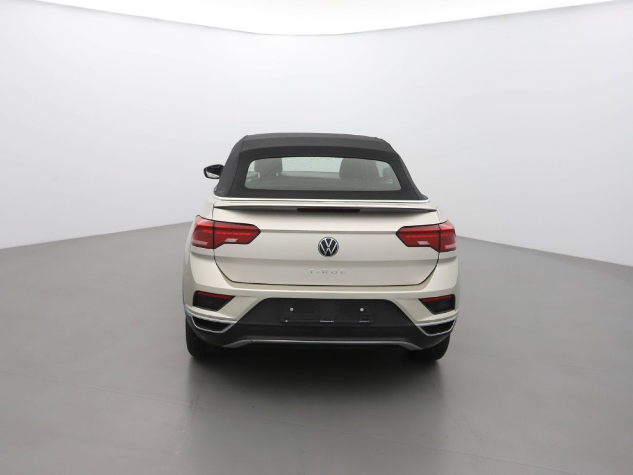 Mandataire VOLKSWAGEN T-Roc Cabriolet 1.5 TSI 150 DSGstyle