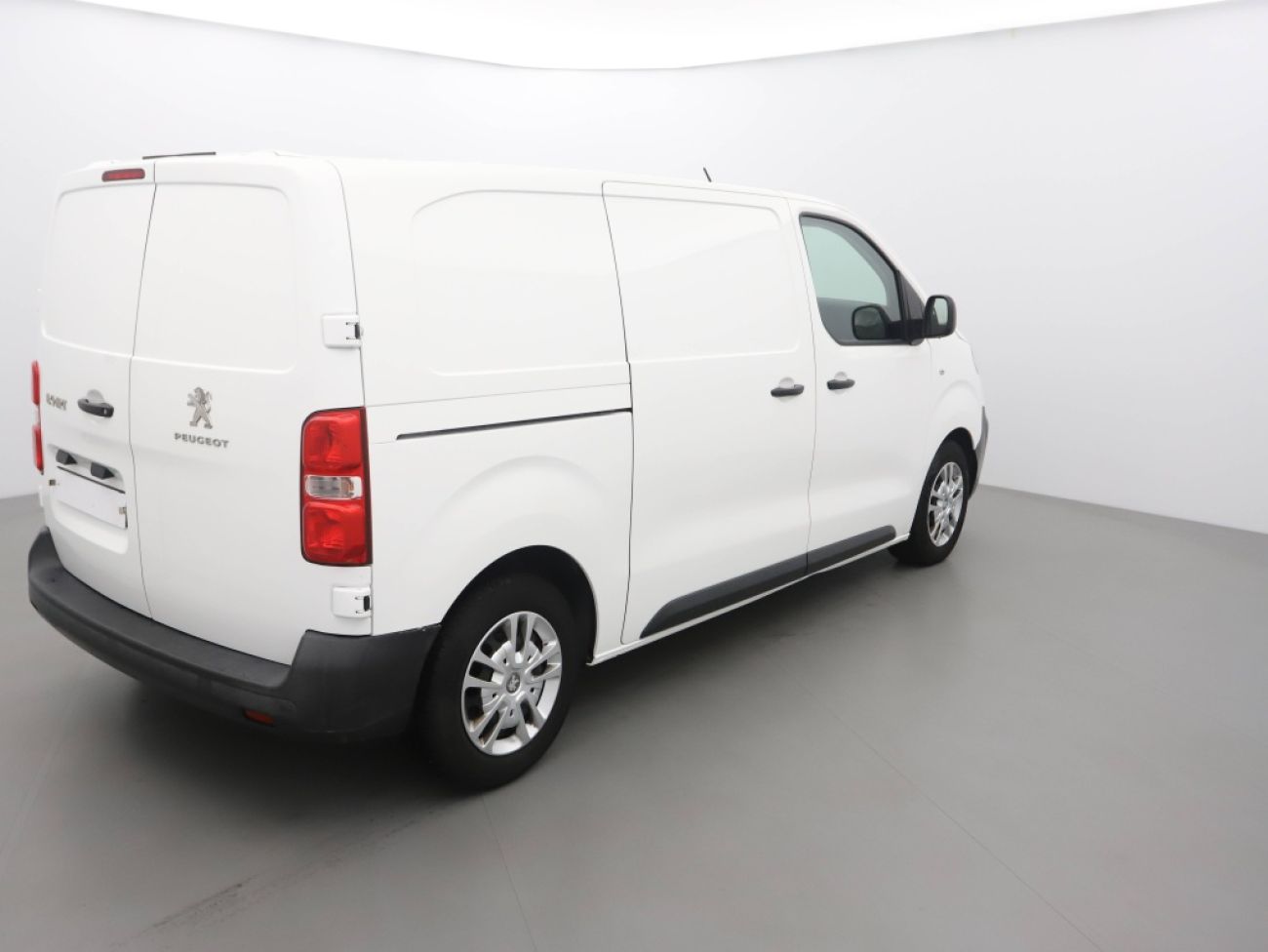 Mandataire PEUGEOT Expert STANDARD 1.5 BLUEHDI 120CH S&S PREMIUM