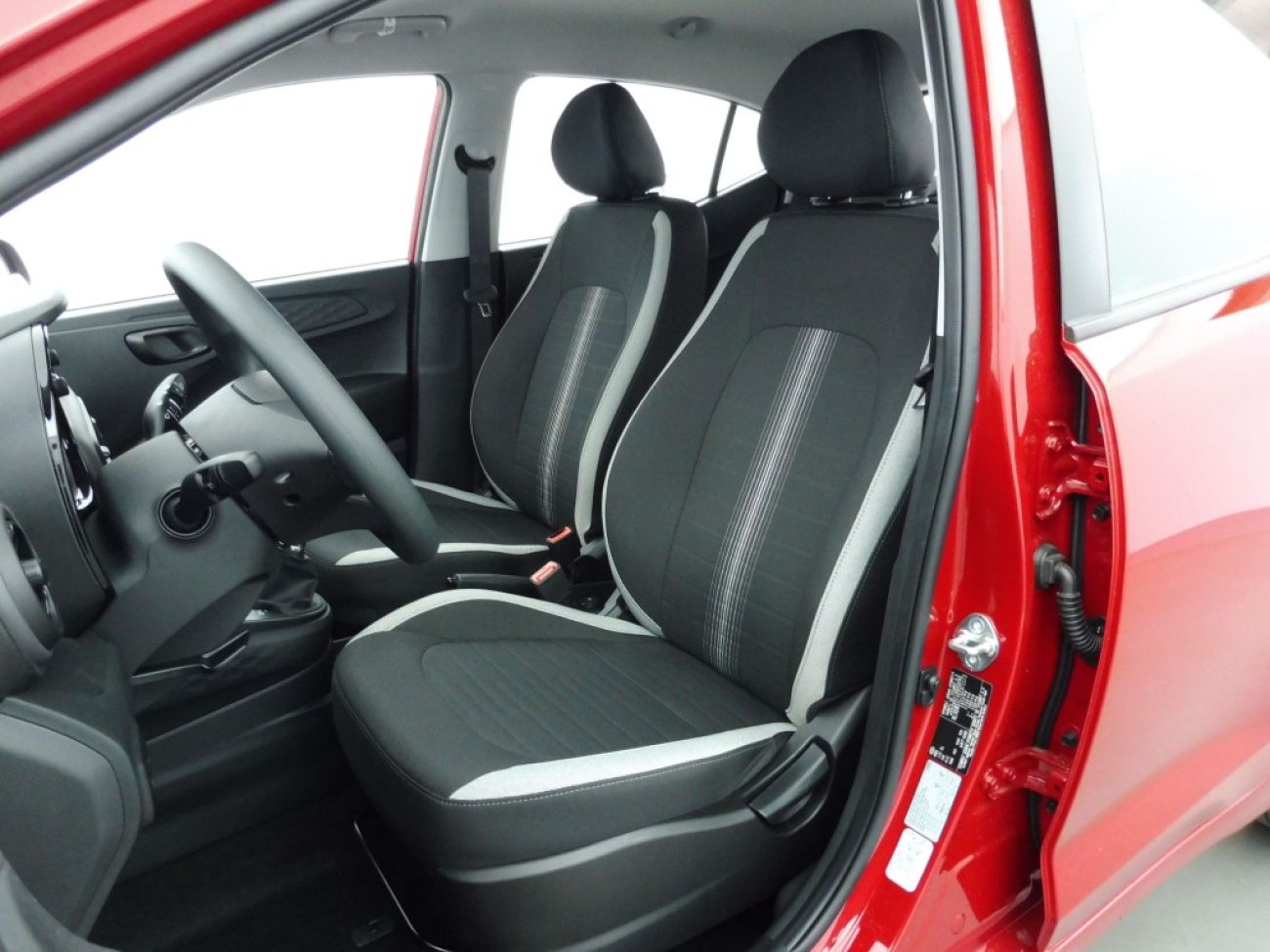 Mandataire Hyundai i10 1.0 63CH ECO INTUITIVE PACK BVR