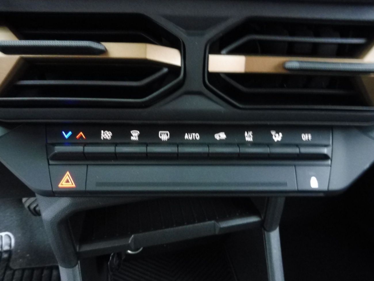 Mandataire Dacia DUSTER 1.2 TCE MILD HYBRID 130CH EXTREME 4X4