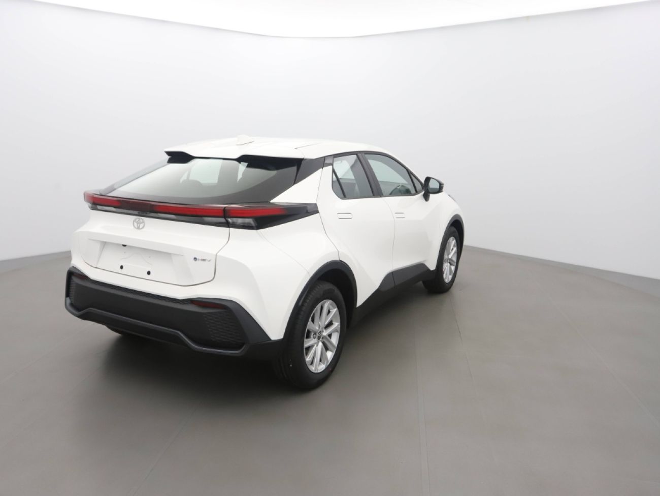 Mandataire TOYOTA C-HR 1.8 140CH DYNAMIC NG23
