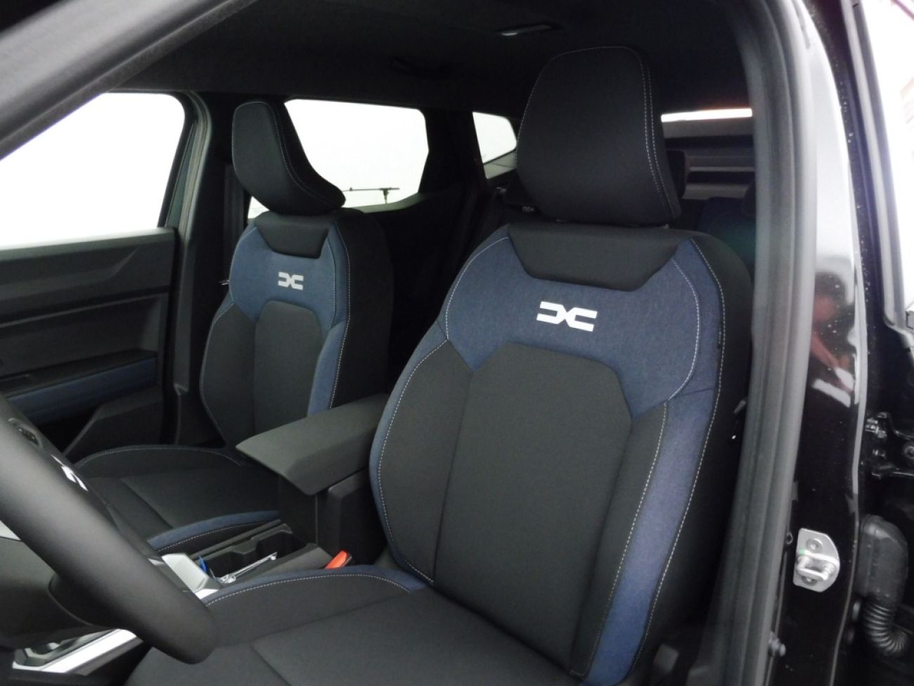 Mandataire Dacia DUSTER 1.6 HYBRID 140CH JOURNEY 4X2