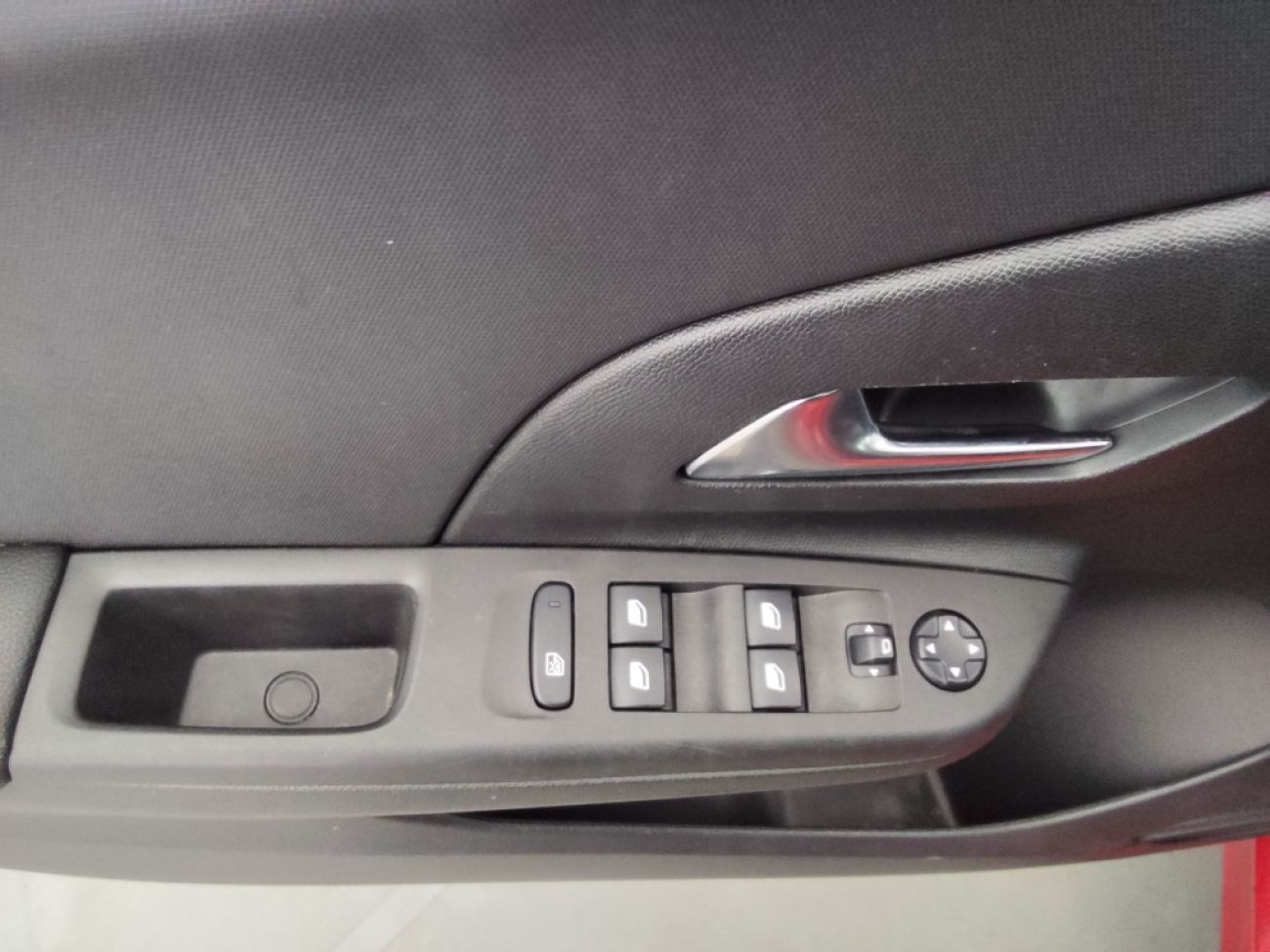 Mandataire Opel Corsa 1.2 100edition