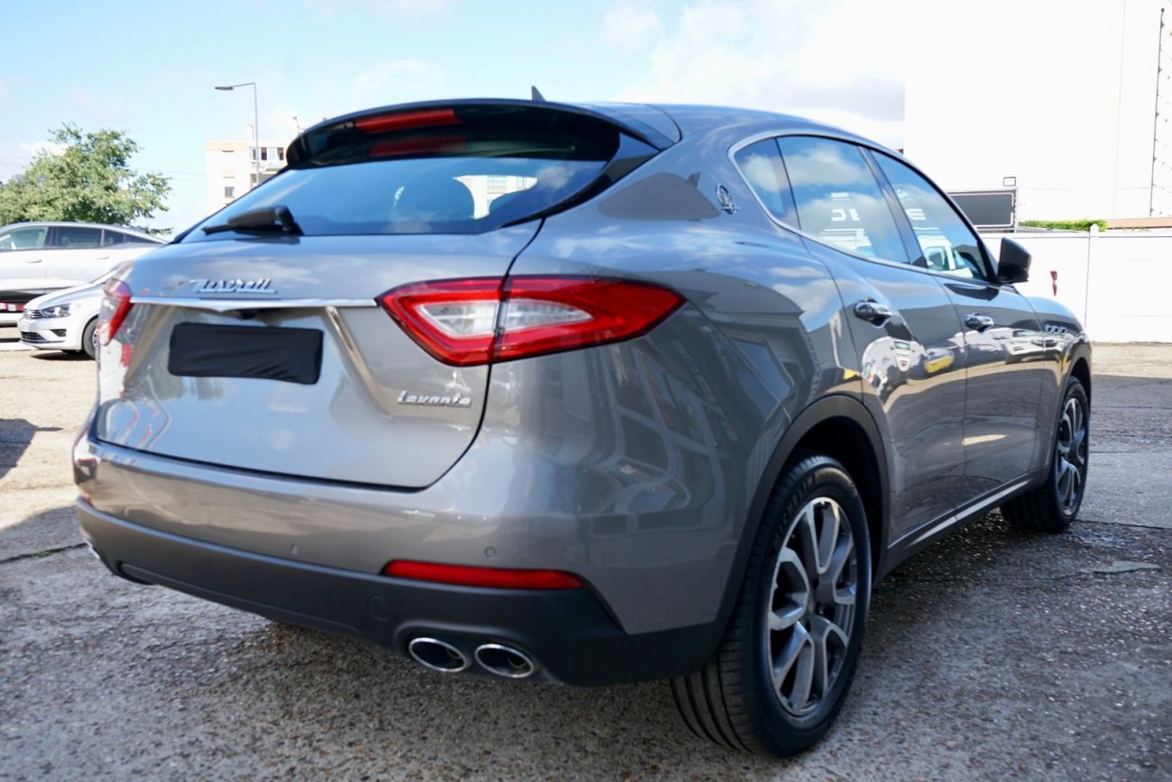 Mandataire MASERATI LEVANTE Diesel 3.0 V6 Turbo 275 JTES 19