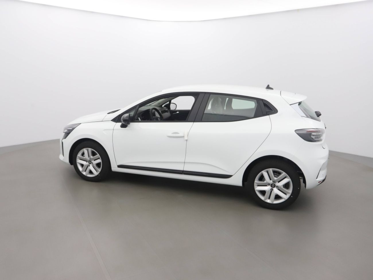 Mandataire RENAULT CLIO V 1.5 DCI 100CH EVOLUTION - 25