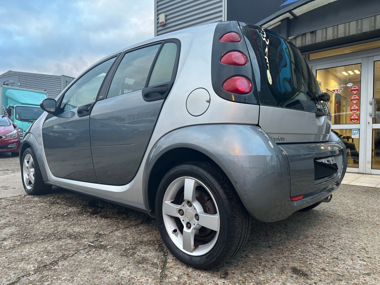 Mandataire SMART SMART FORFOUR 1.3 Pulse