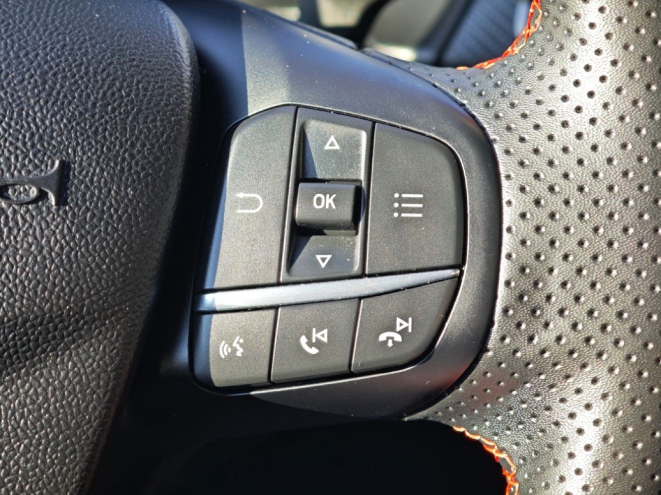 Mandataire Ford PUMA 1.0 EcoBoost 155 ch mHEV S&S BVM6 ST-Line X