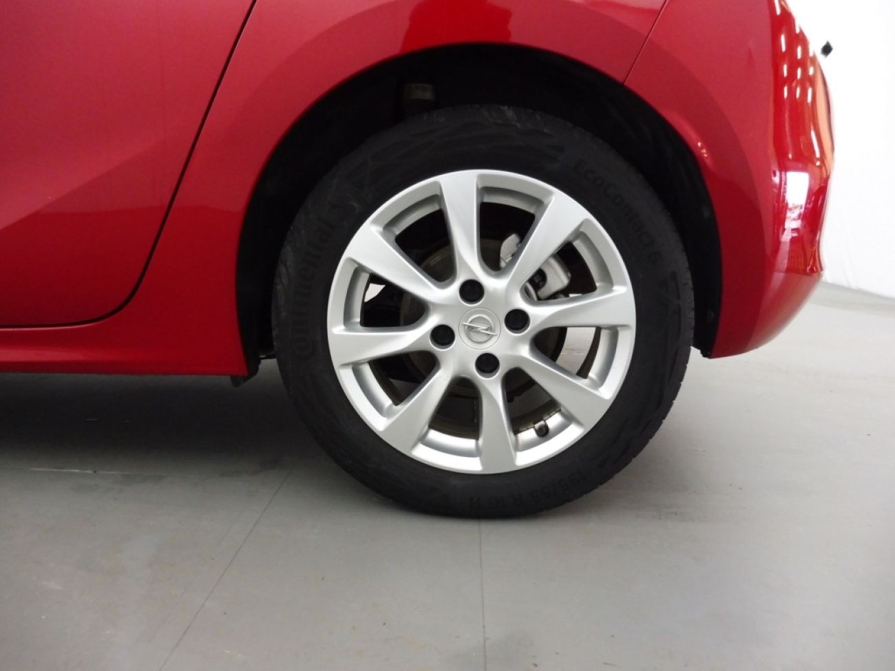 Mandataire Opel Corsa 1.2 100edition