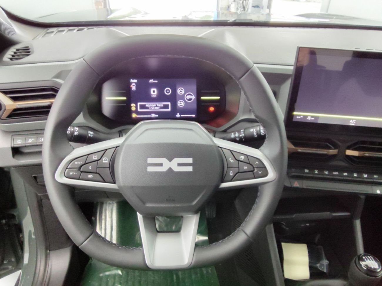 Mandataire Dacia DUSTER 1.2 TCE MILD HYBRID 130CH EXTREME 4X4