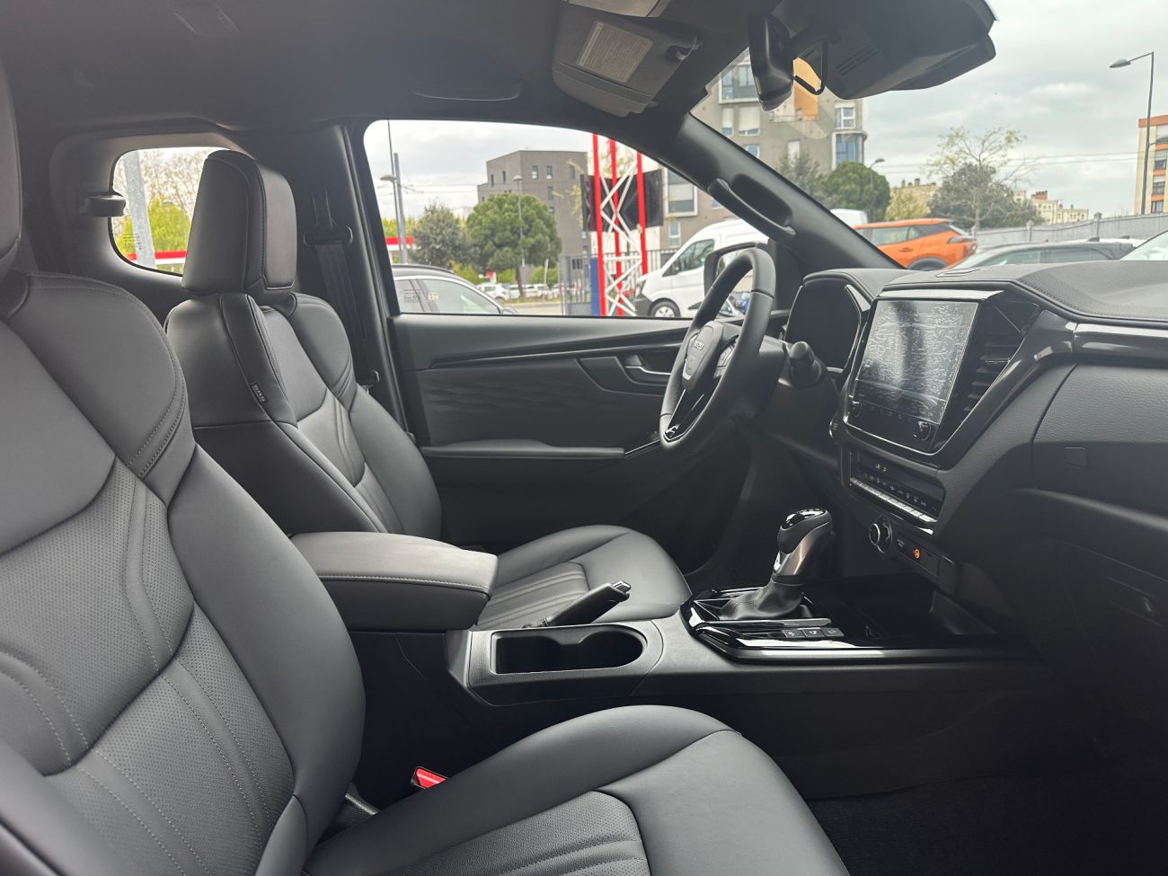 Mandataire ISUZU D MAX SPACE NITRO SPORT 2.2 A/T 4x4 MY2026 Euro6e-bis