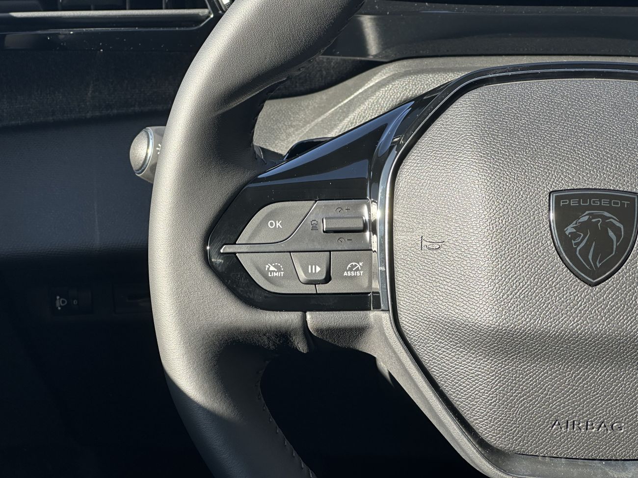 Mandataire PEUGEOT 408 130 ch S&S EAT8 Allure Pack JTES 19