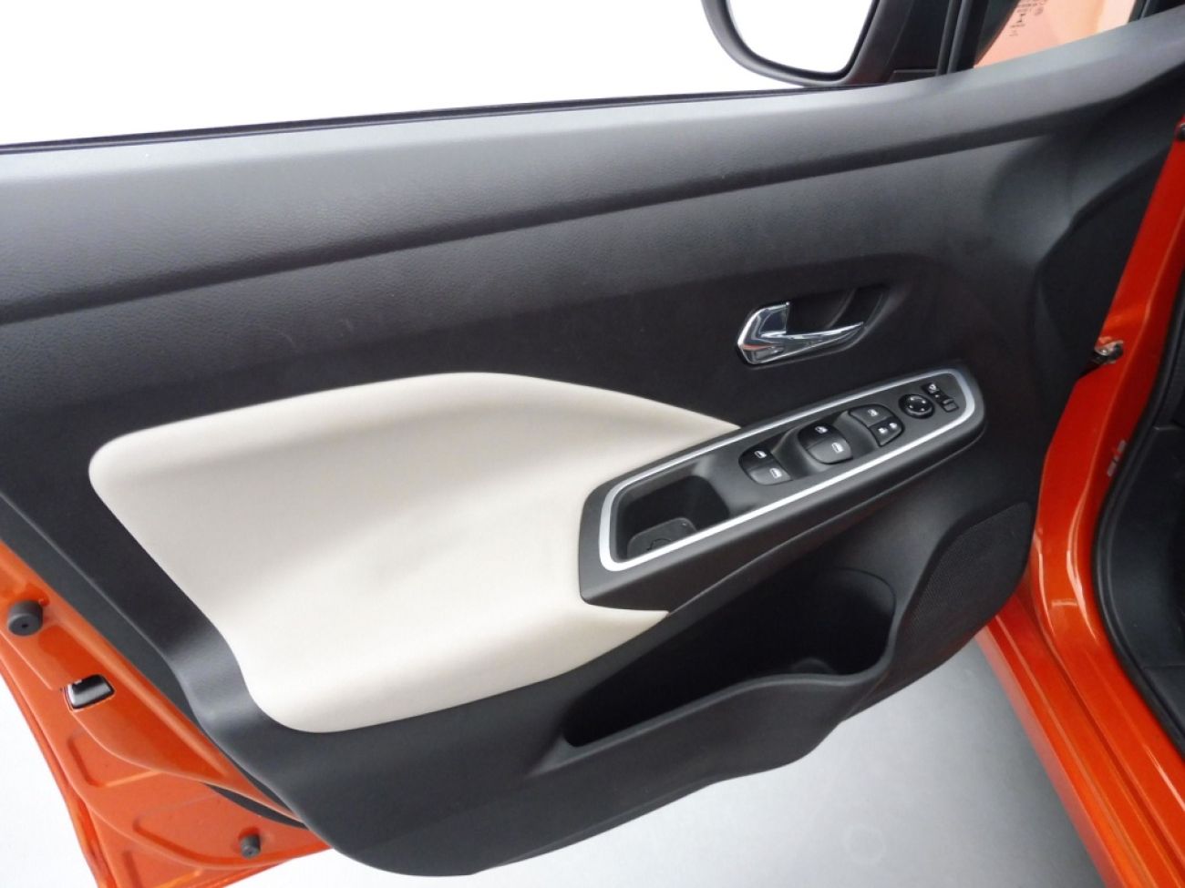 Mandataire NISSAN Micra 1.0 IG-T 92 XTRONICn-design