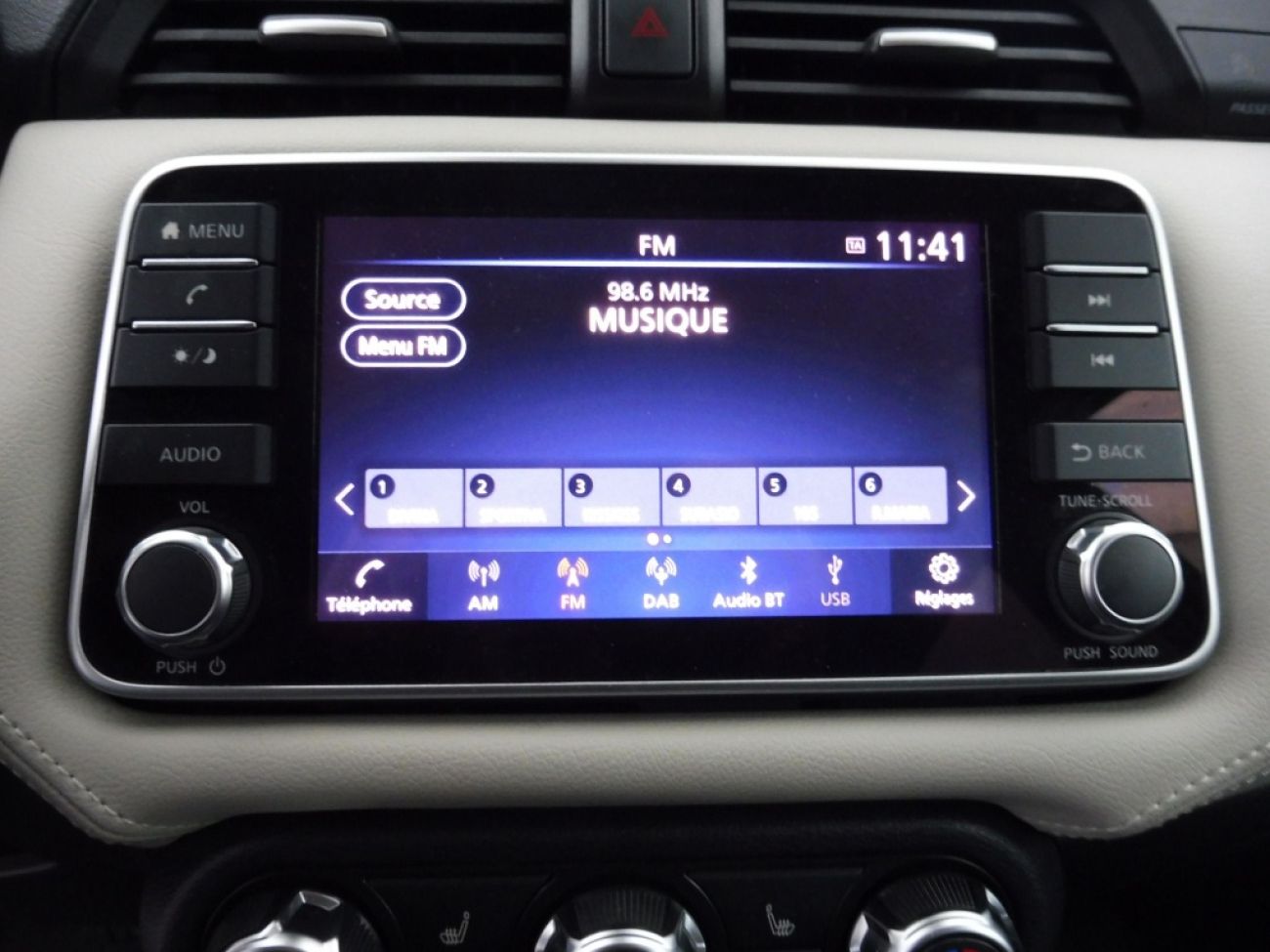 Mandataire NISSAN Micra 1.0 IG-T 92 XTRONICn-design