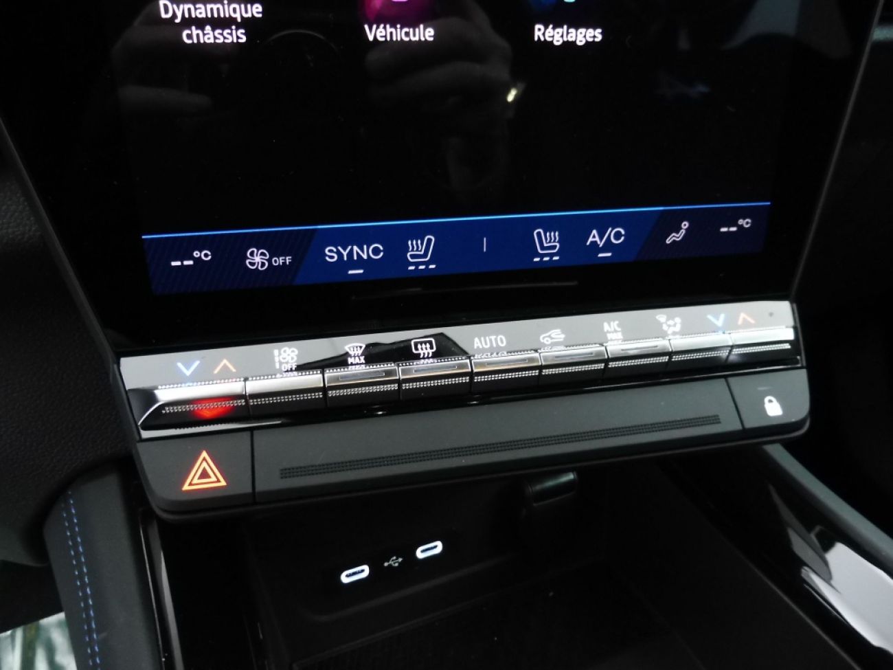 Mandataire RENAULT RAFALE 1.2 E-TECH FULL HYBRID 200CH ESPRIT ALPINE - 25