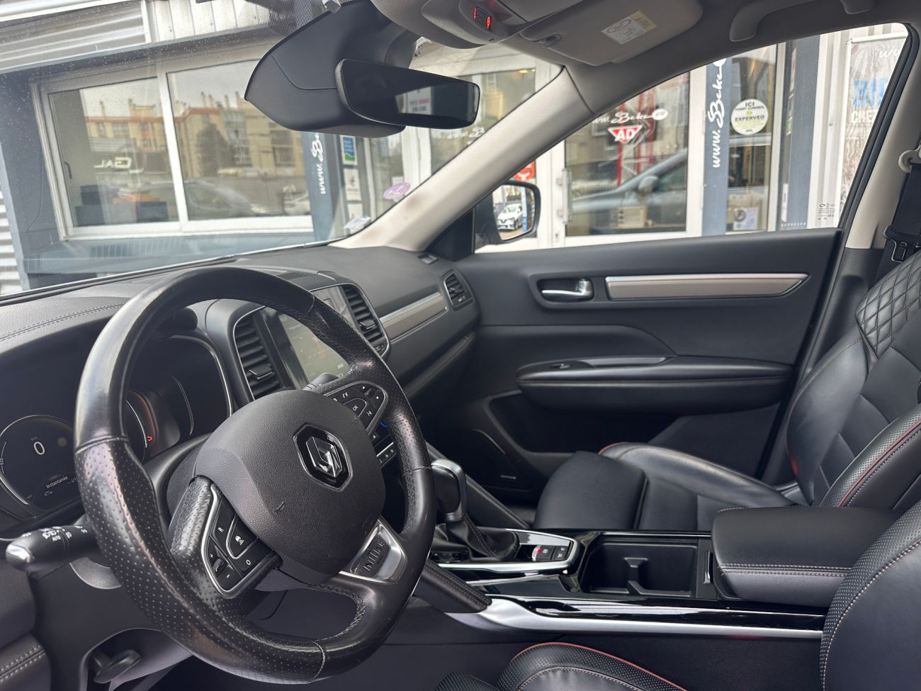 Mandataire RENAULT KOLEOS Tce 160 EDC Initiale Paris