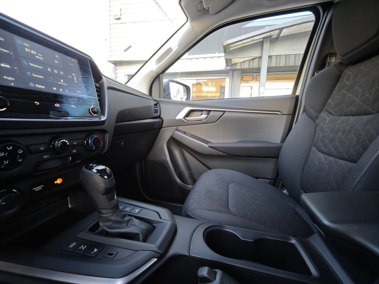 Mandataire ISUZU D MAX SPACE N60 BB+ A/T 4x4  Euro6e