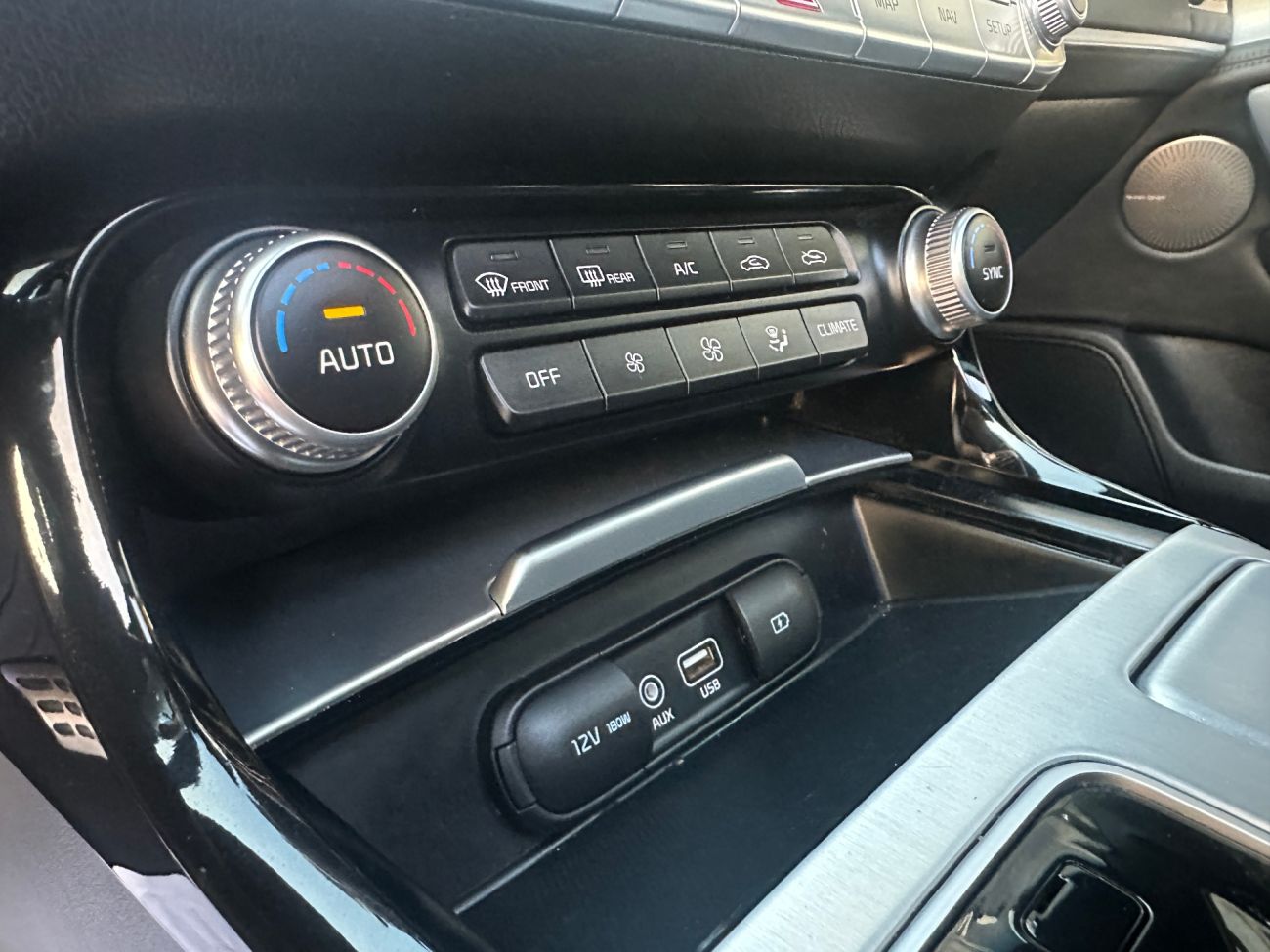 Mandataire Kia STINGER 2.0 T-GDi 255 ch ISG BVA8 4x2 GT Line Pack Premium