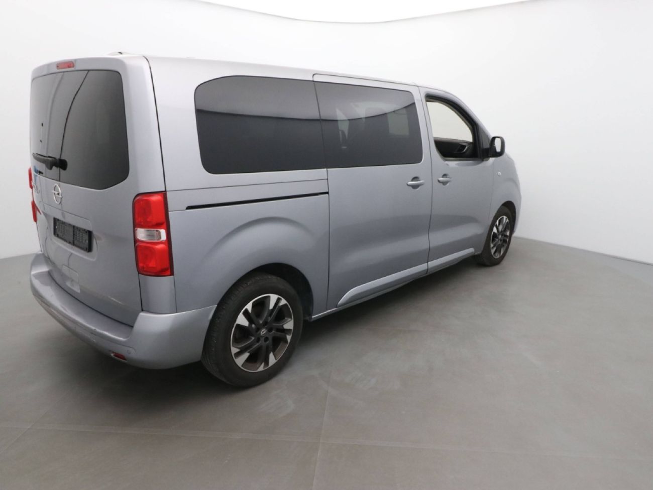 Mandataire Opel Zafira Life 2.0D 145life