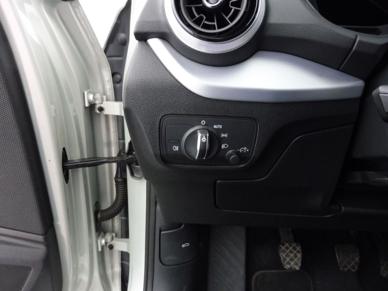 Mandataire AUDI Q2 30 TDI 116CH PACK S LINE EXTERIEUR