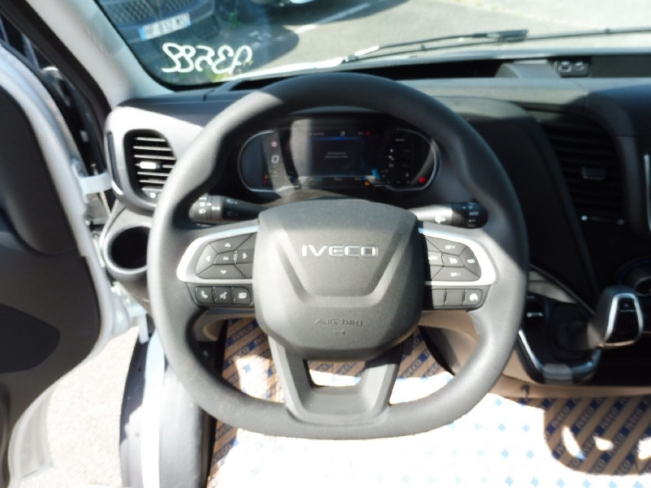 Mandataire IVECO Daily 35S16 2.3 V12 HI-MATIC 156CV