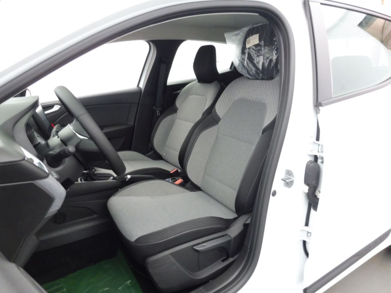 Mandataire RENAULT CLIO V 1.5 DCI 100CH EVOLUTION - 25