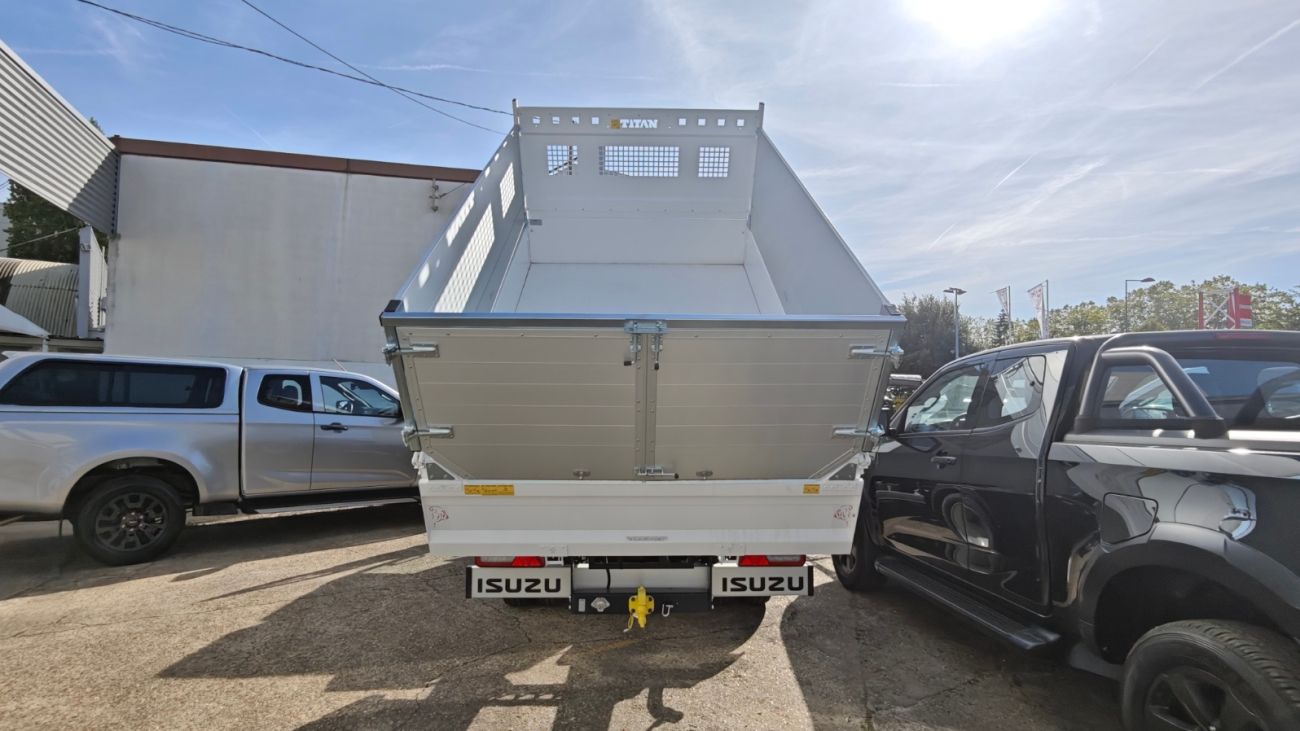 Mandataire ISUZU M27 SERIE BLEU OBD-E (3.5 tonnes) M 27 F generation 2 EURO VI bva