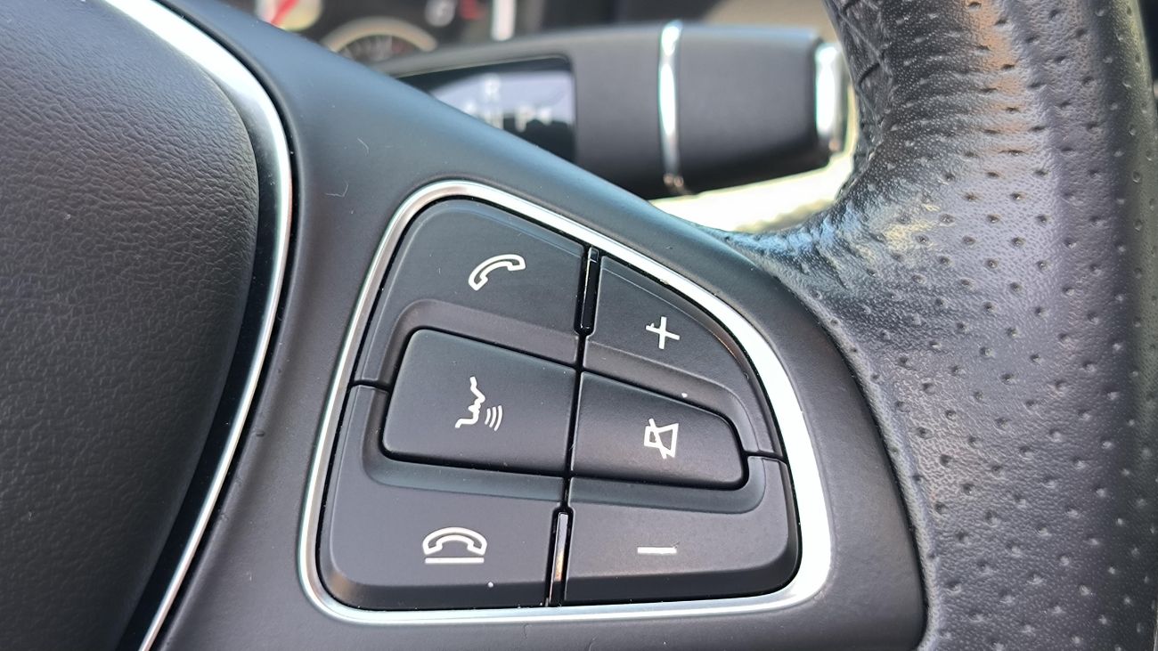 Mandataire MERCEDES CLASSE A 200 d 7G-DCT Sport Edition TOIT OUVRANT / JANTES AMG 18