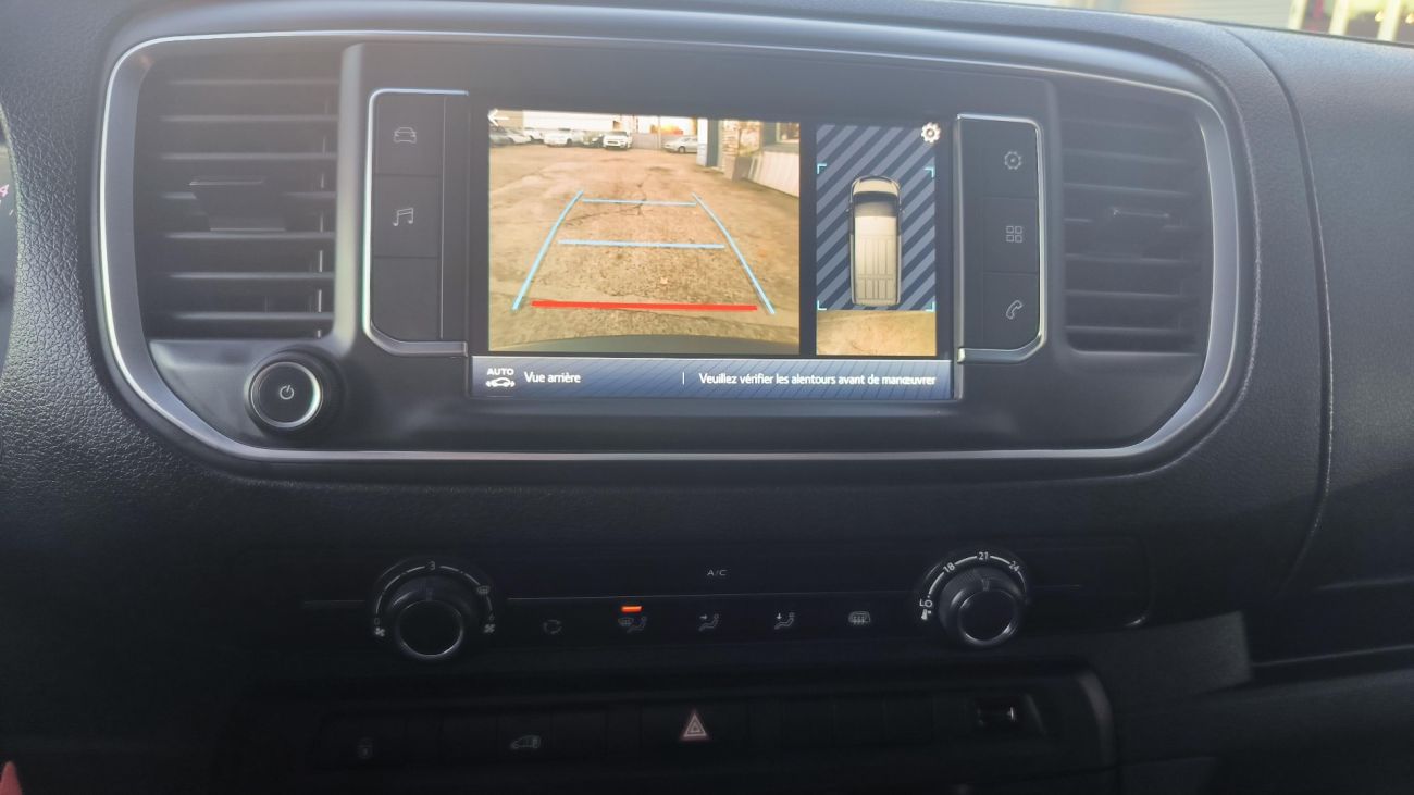 Mandataire TOYOTA PROACE FOURGON RC21 MEDIUM 2.0L 140 D-4D BVM6 DYNAMIC