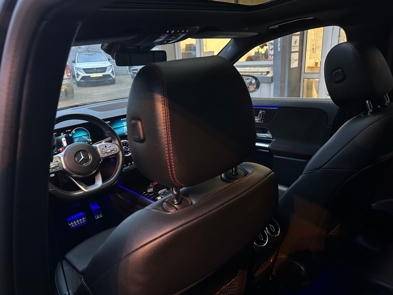 Mandataire MERCEDES GLA 200 d 8G-DCT AMG Line edition 1 toit pano