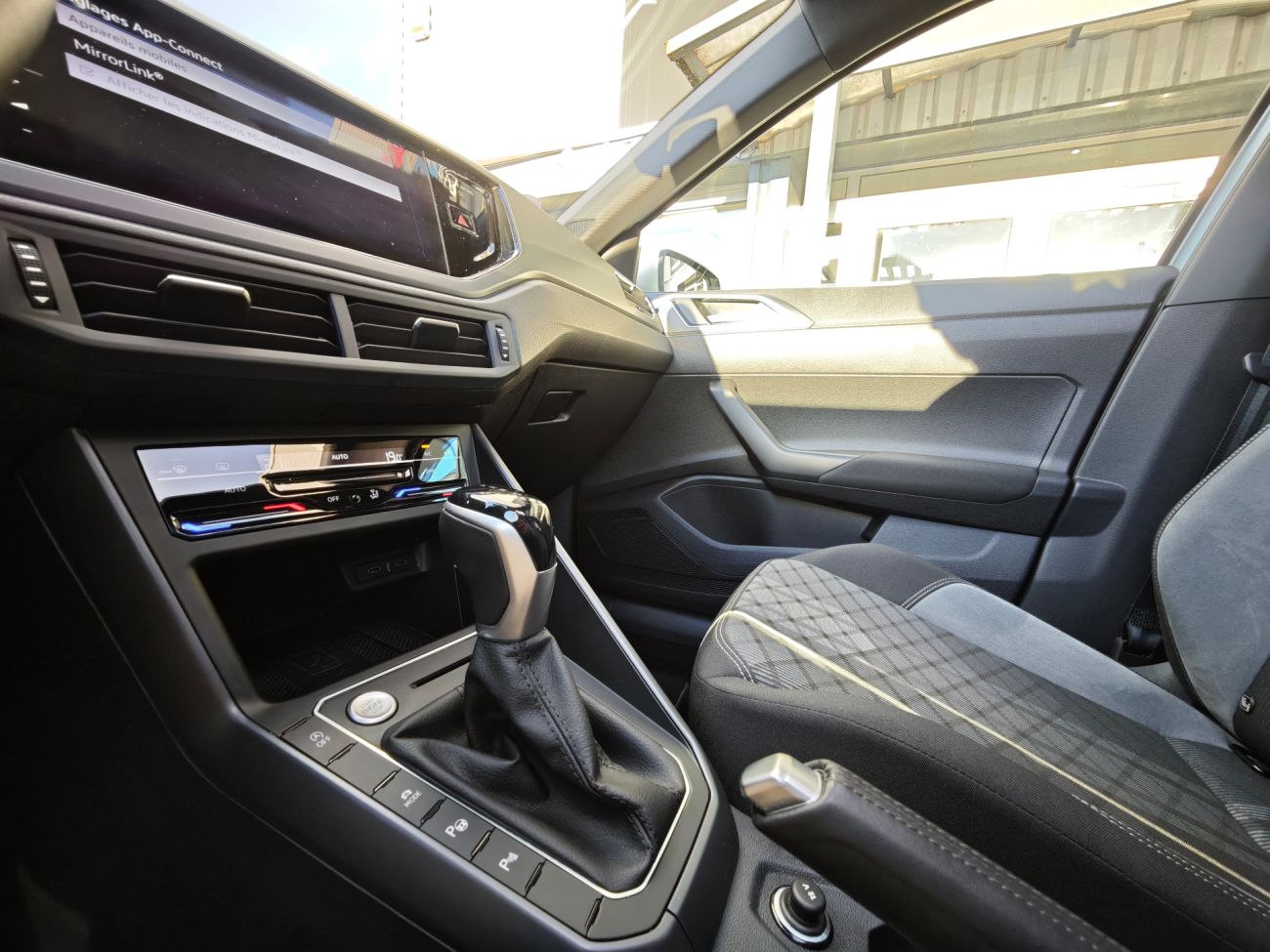 Mandataire VOLKSWAGEN POLO 1.0 TSI 110 S&S DSG7 R-Line