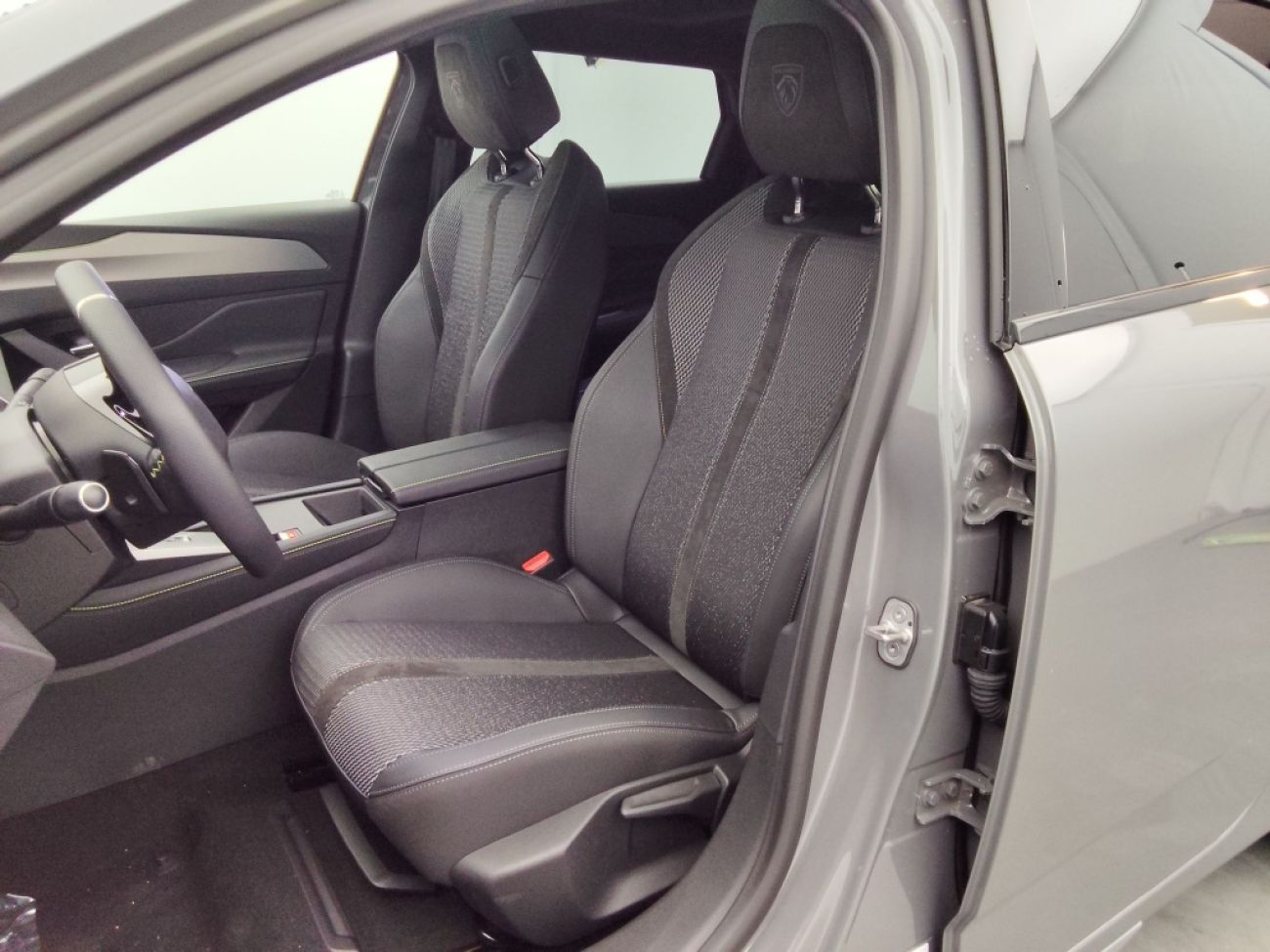Mandataire PEUGEOT 308 SW 1.2 HYBRID 136CH GT E-DCS6