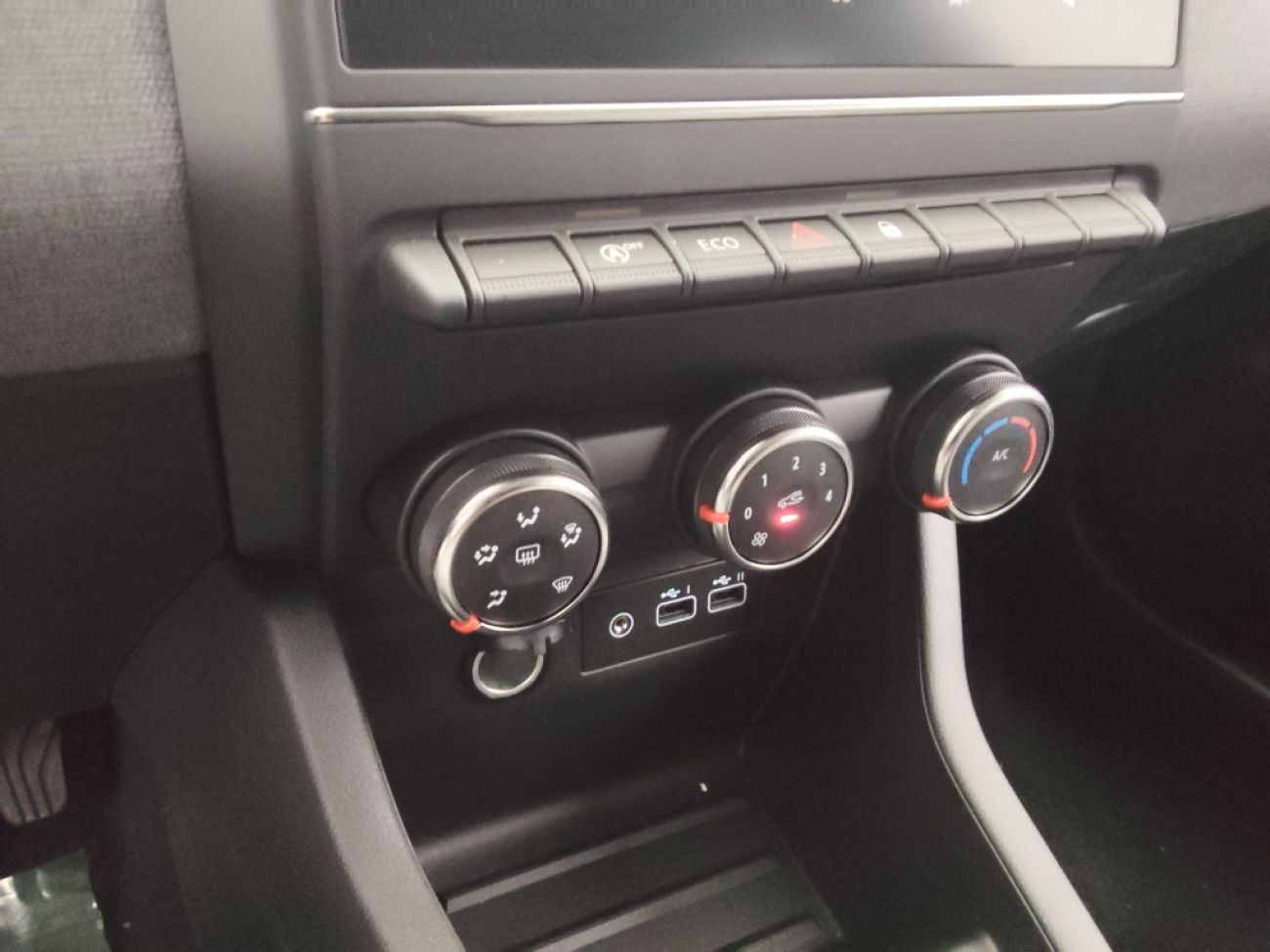 Mandataire RENAULT CLIO V 1.5 DCI 100CH EVOLUTION - 25