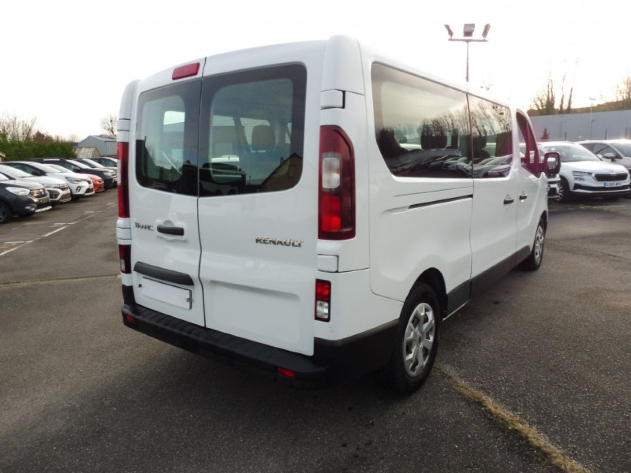 Mandataire RENAULT Trafic Passenger L2 2.0 BLUE DCI 150CH S&S ZEN 9 PLACES