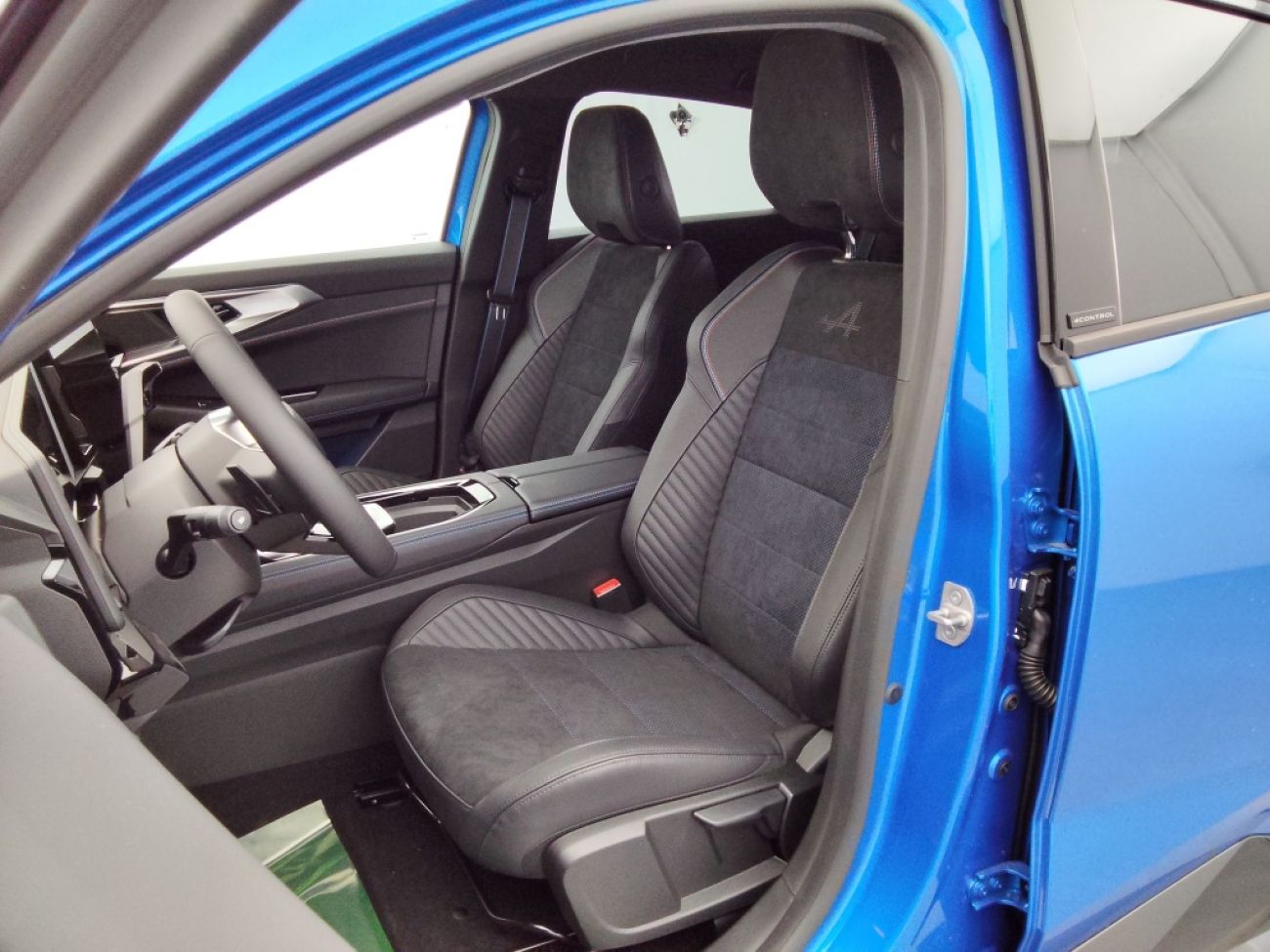 Mandataire RENAULT RAFALE 1.2 E-TECH FULL HYBRID 200CH ESPRIT ALPINE